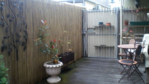 Banks At Queenscliff - Accommodation Newcastle 4