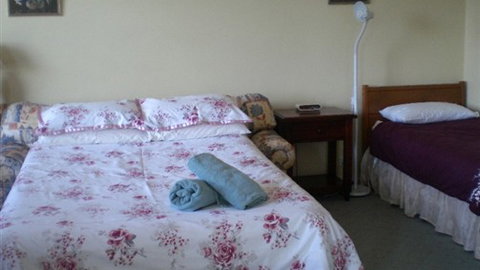 Banks At Queenscliff - Accommodation Newcastle 6