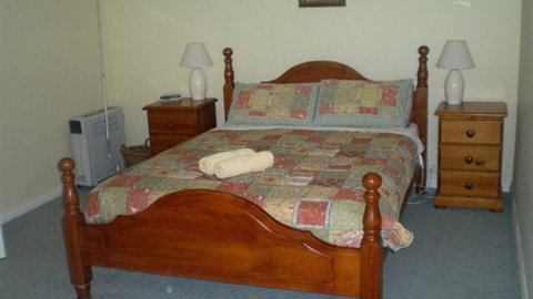 Banks At Queenscliff - Accommodation Newcastle 5