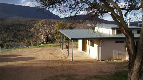 Hawksview At Mafeking - Accommodation Newcastle 0