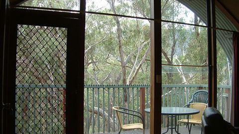 Halls Gap Hideaway - Accommodation Newcastle 2