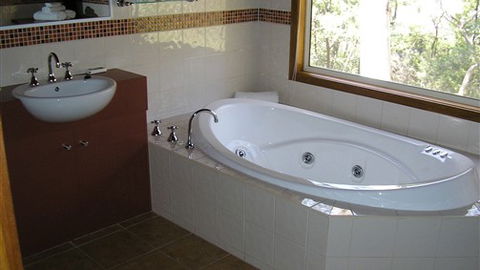 Halls Gap Hideaway - Accommodation Newcastle 1