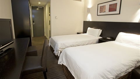 Causeway 353 Hotel - Accommodation Newcastle 3