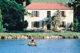 Woodforde SA Accommodation Newcastle