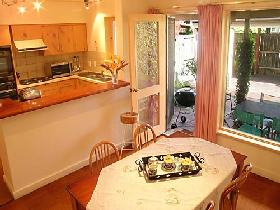 Adelaide Serviced Apartments - William Townhouse - Accommodation Newcastle 2