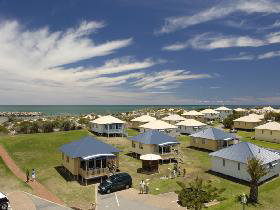 Adelaide Shores Resort - Accommodation Newcastle 1