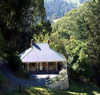 Bishops Adelaide Hills - Henry's - Accommodation Newcastle