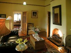 Buxton Manor - Garden And Loft Apartment - Accommodation Newcastle 0