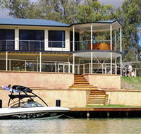 Cascades on the River - Accommodation Newcastle