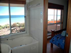 Ceduna Shelly Beach Caravan Park And Beachfront Villas - Accommodation Newcastle 0