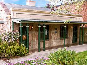 Chichester Gardens Cottage - Accommodation Newcastle 0