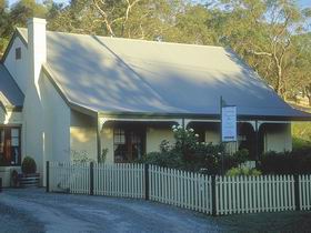 Country Pleasures Bed And Breakfast - Accommodation Newcastle 0