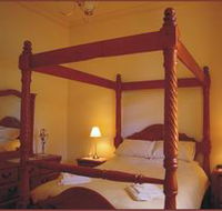 Dumas House
