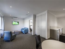 Hahndorf Resort Tourist Park - Accommodation Newcastle 3