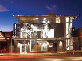 Majestic Minima Hotel - Accommodation Newcastle 1