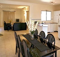Riverwalk Retreat Karinga Park - Accommodation Newcastle