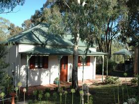 St Helens - Fettlers Cottage - Accommodation Newcastle 1