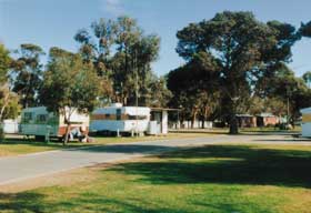 Tumby Bay Caravan Park Cabins - Accommodation Newcastle 2