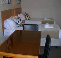 3 Sisters Motel  Cottage - Accommodation Newcastle