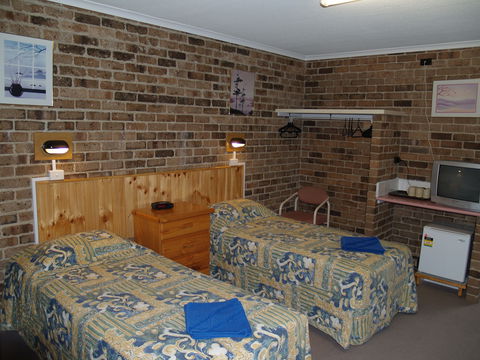 Acacia Snowy Motel - Accommodation Newcastle 9