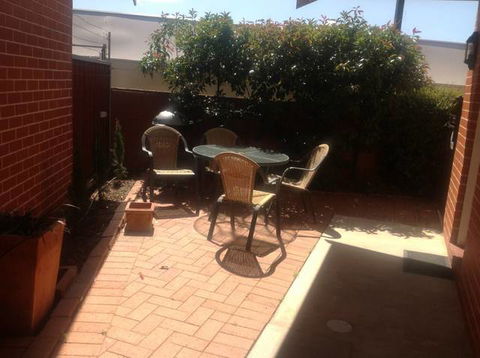 Akuna Motor Inn - Accommodation Newcastle 1