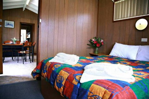 Albany Havana Villas - Accommodation Newcastle 0