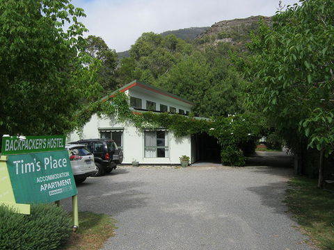 Tim's Place - Accommodation Newcastle 0