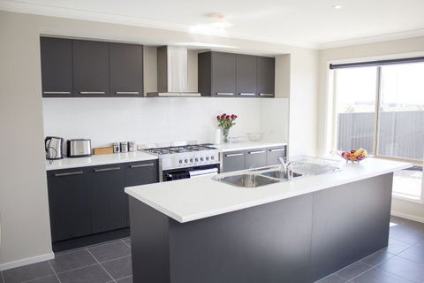 Ballarat Luxury Villas - Accommodation Newcastle 6