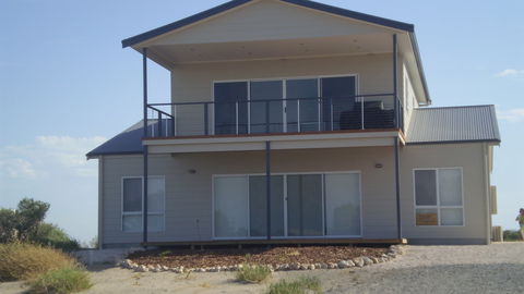 The Great Escape - Accommodation Newcastle 1