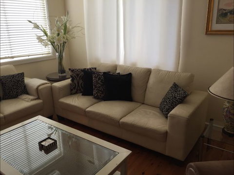 Apartments On-The-Park: March - Accommodation Newcastle 4