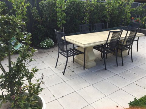 Apartments On-The-Park: March - Accommodation Newcastle 5