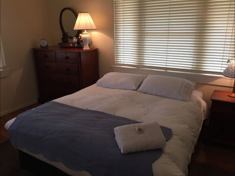 Apartments On-The-Park: March - Accommodation Newcastle 9