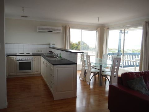 Casa Di Mari - Accommodation Newcastle 1
