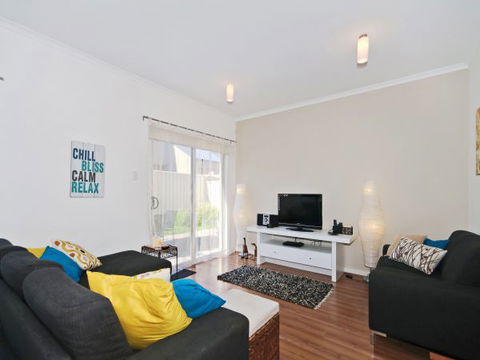Century 21 SouthCoast: The Residence - Accommodation Newcastle 2