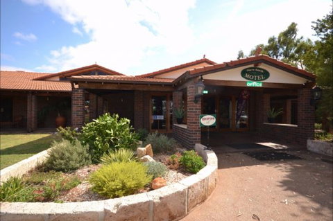 Wave Rock Motel - Accommodation Newcastle 0