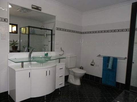 Werekataba - Accommodation Newcastle 6