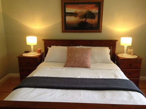 Clove Hitch Holiday House - Accommodation Newcastle 2