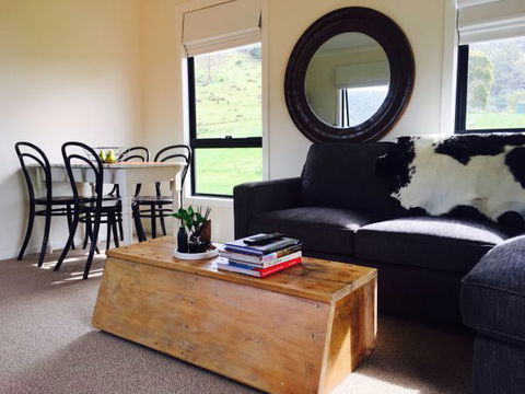 Farm Pod At Twamley Farm - Accommodation Newcastle 9