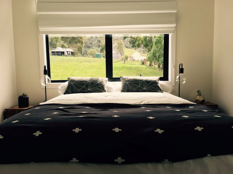 Farm Pod At Twamley Farm - Accommodation Newcastle 12