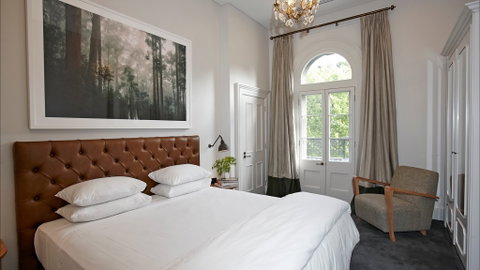The Crafers Hotel - Accommodation Newcastle 0