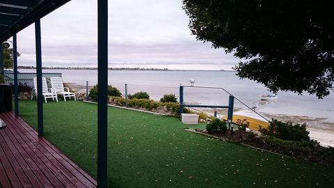 St Helens Beachfront - Accommodation Newcastle 4