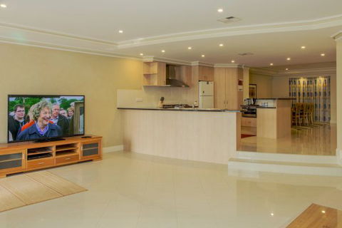 Monterey Waters 27B - Accommodation Newcastle 1