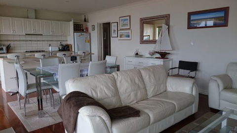 St Helens Beachfront - Accommodation Newcastle 1