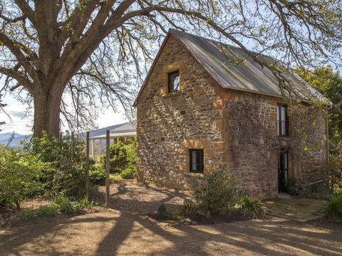 Farm Pod At Twamley Farm - Accommodation Newcastle 0