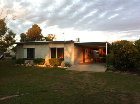 Umall - Accommodation Newcastle 0