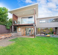 Akama Vista - Couple's retreat - Accommodation Newcastle