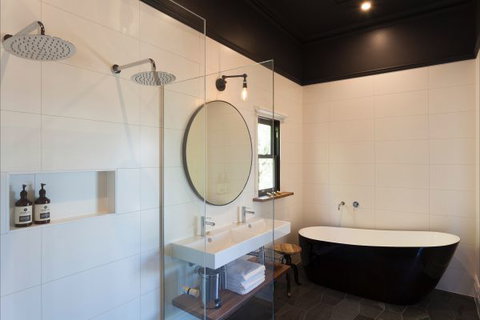 Alchemy House Hepburn - Accommodation Newcastle 1