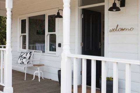 Alchemy House Hepburn - Accommodation Newcastle 6