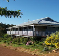 Blue House Bed and Breakfast - Accommodation Newcastle