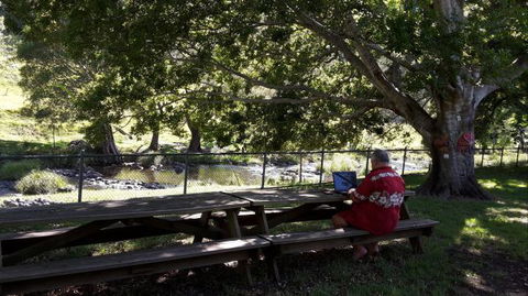 Christmas Creek Cafe` And Cabins - Accommodation Newcastle 1